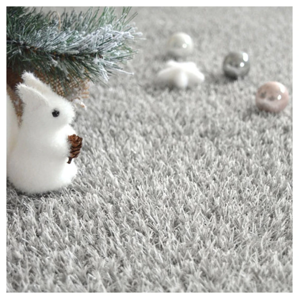 Gazon Synthétique Happy Party - Couleur Gris Clair - Classé Feu - 20mm - 1m X 6m